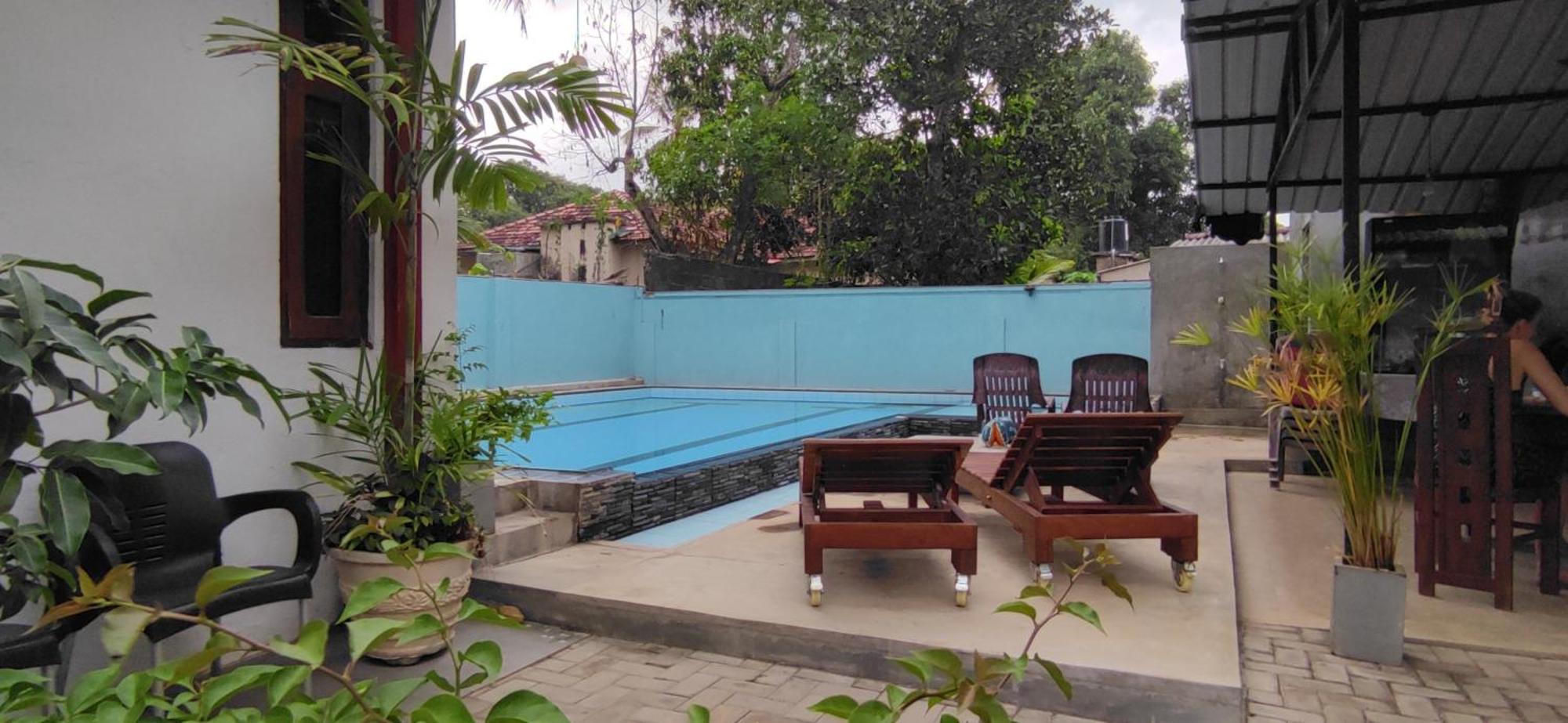 Kutumbaya Apartment Anuradhapura Exterior photo