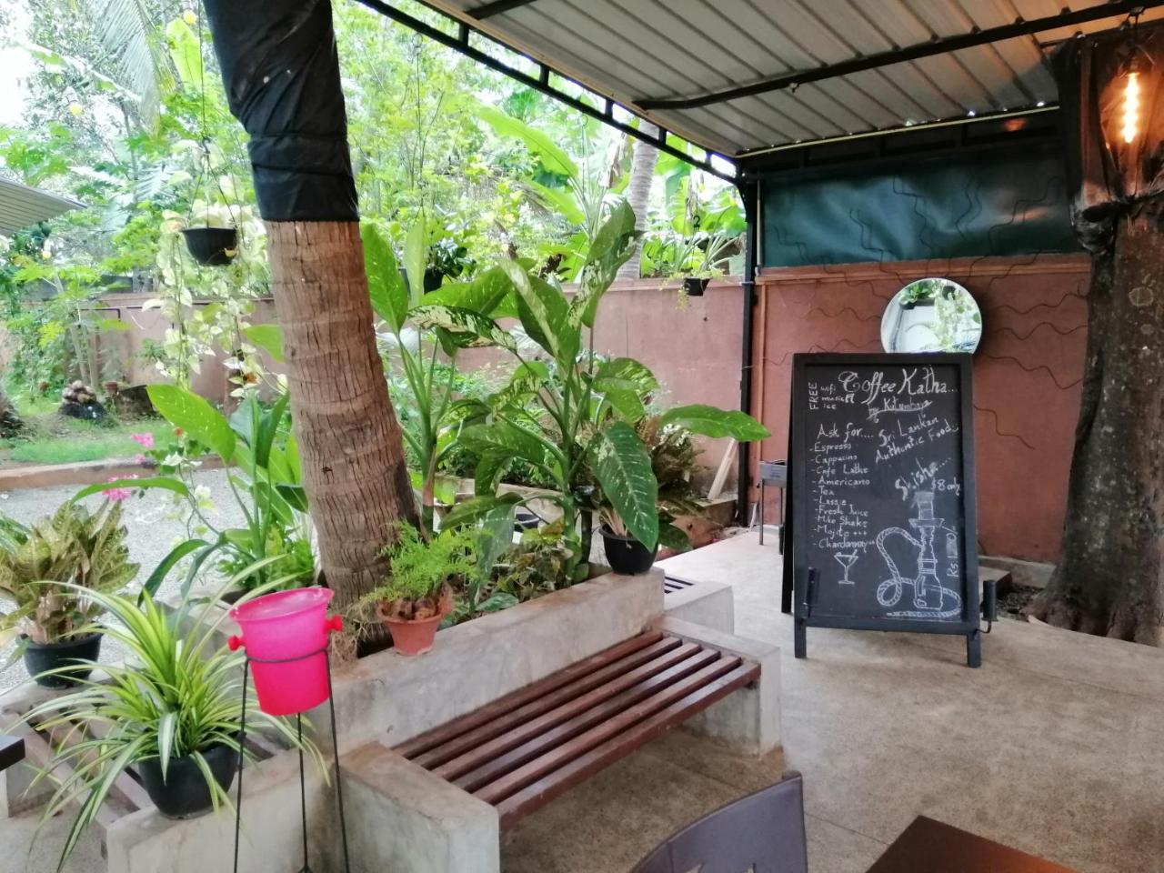 Kutumbaya Apartment Anuradhapura Exterior photo